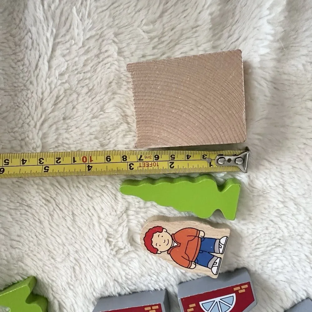 Wooden Train Accessories 19 Piece Lot Tree Animal Buildings Pretend Play Toys